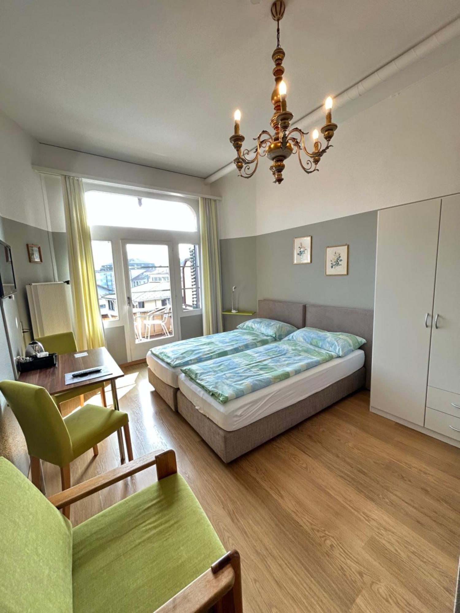Post Hardermannli Hotel Unterseen Kamer foto