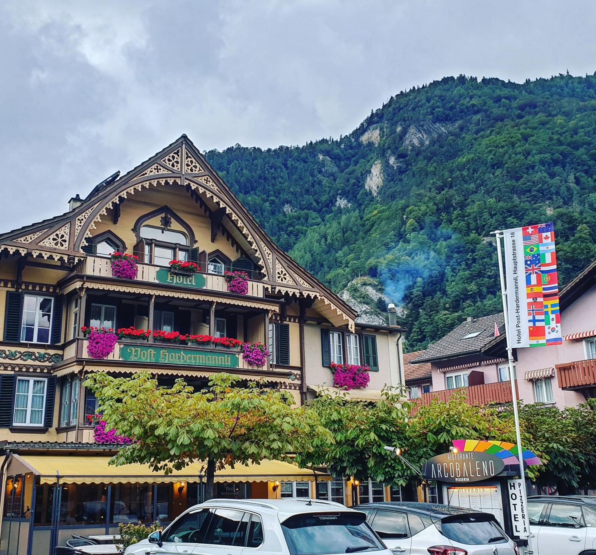 Post Hardermannli Hotel Unterseen Buitenkant foto