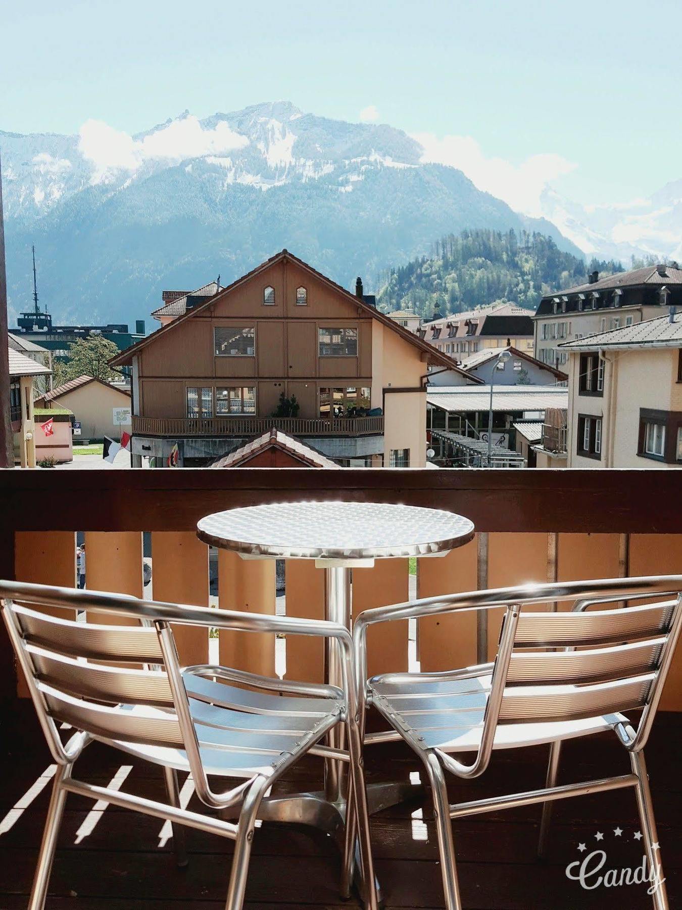 Post Hardermannli Hotel Unterseen Buitenkant foto